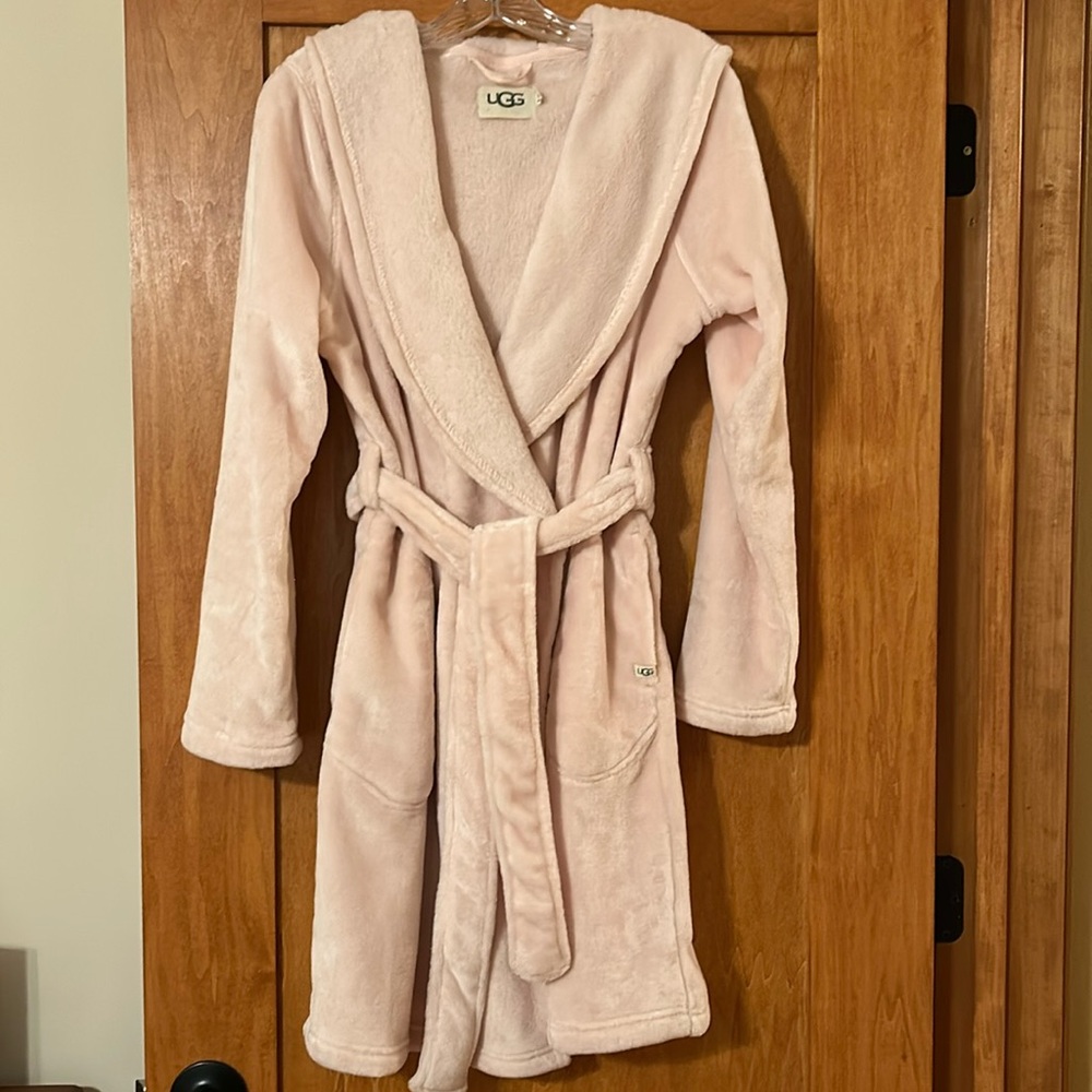 UGG Miranda Soft Light Fleece Bath Robe in Ice Pink, Size Medium - Picture 5 of 10